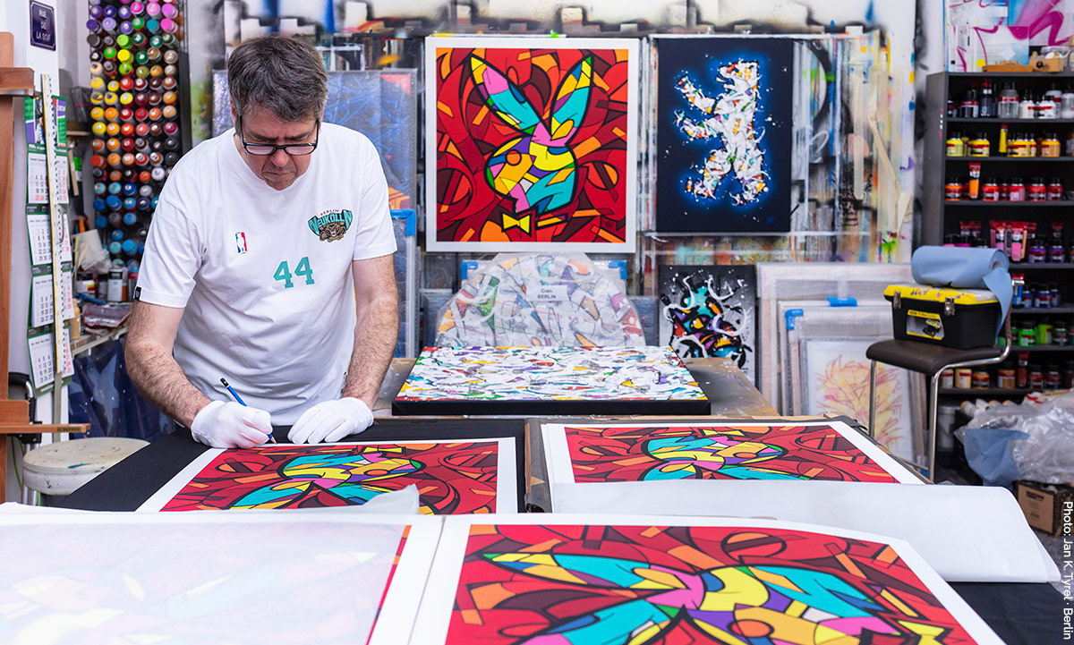 Cren Studio Berlin signing prints